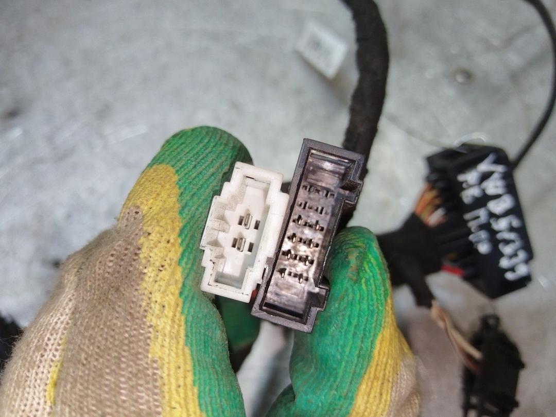 Проводка двери передней правой FWEGAS Volkswagen Passat - Фото 6