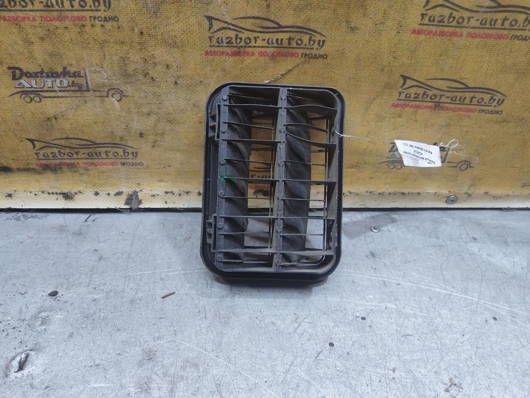 Решетка вентиляции кузова KC4XLW Renault Espace купить с доставкой