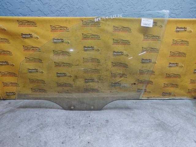 Стекло двери передней левой FDNS27 Daewoo Nubira