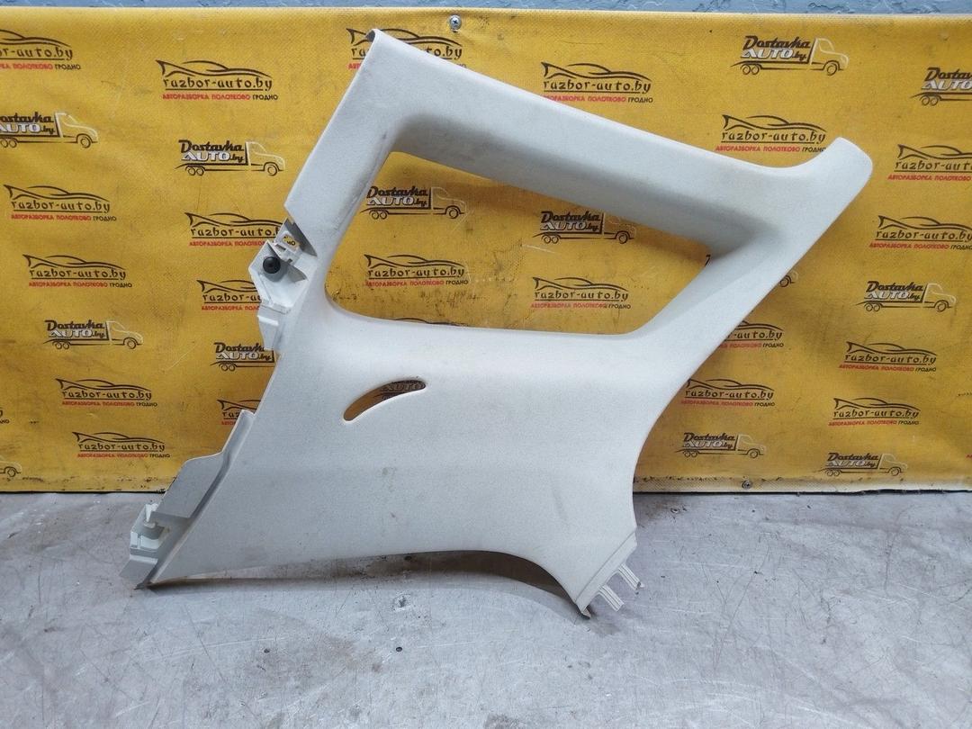 Обшивка стойки задней правой 8O2TPG Volkswagen Polo