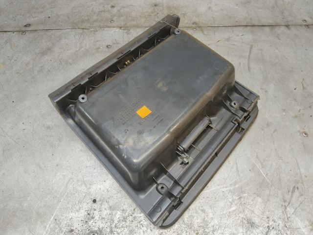 Бардачок EUP487 Peugeot 806 купить