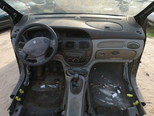 Подушка безопасности водителя 6UX820 Renault Scenic купить