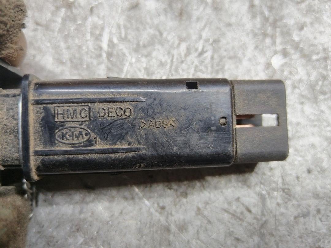 Кнопка подогрева заднего стекла 75TPRG Kia Carnival - Фото 4