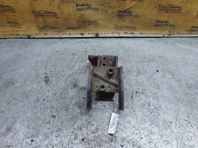 Кронштейн КПП N5P0HY Seat Alhambra купить на авторазборке