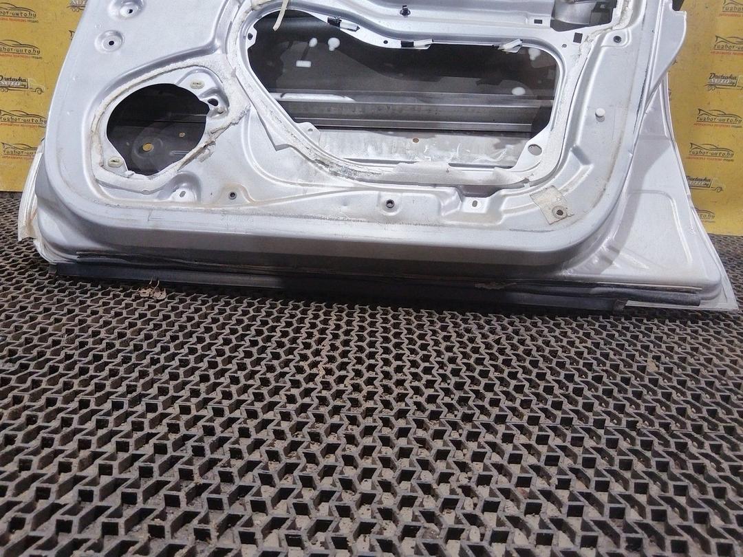 Дверь передняя правая UFWD22 Citroen Xsara Picasso undefined