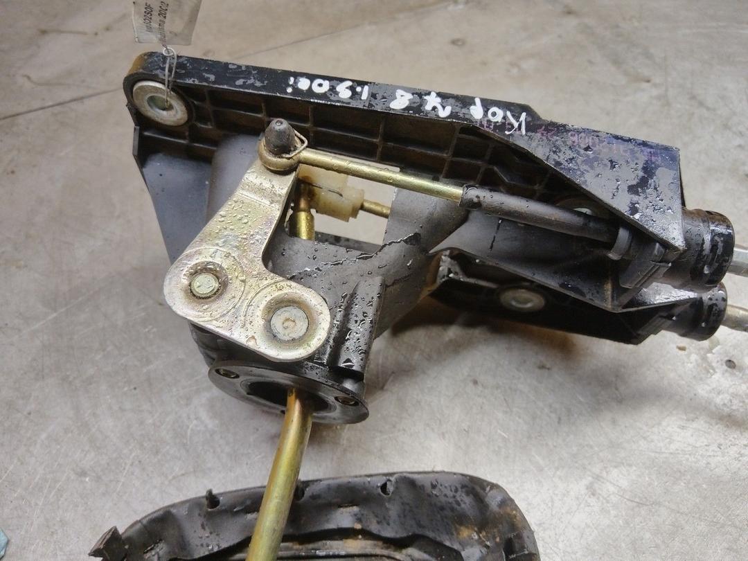 Кулиса SO2S0F Mitsubishi Carisma купить с доставкой