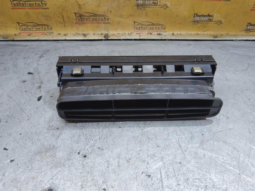 Дефлектор обдува салона P7RYF3 Audi 100 купить в магазине запчастей бу