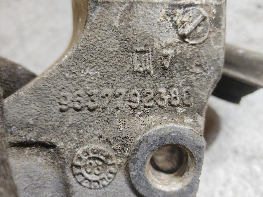 Кронштейн двигателя N8F77D Peugeot Partner - Фото 12