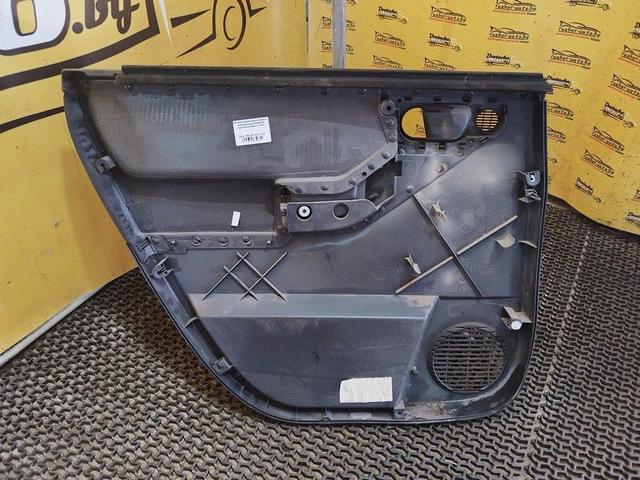 Обшивка двери задней правой (дверная карта) 8UROJR Opel Meriva купить