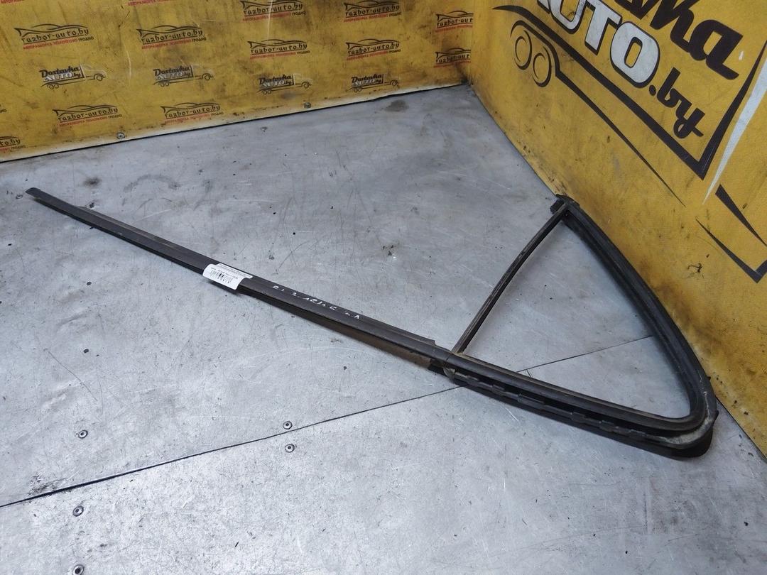 Молдинг стекла двери задней левой наружный ITMSL9 Renault Laguna