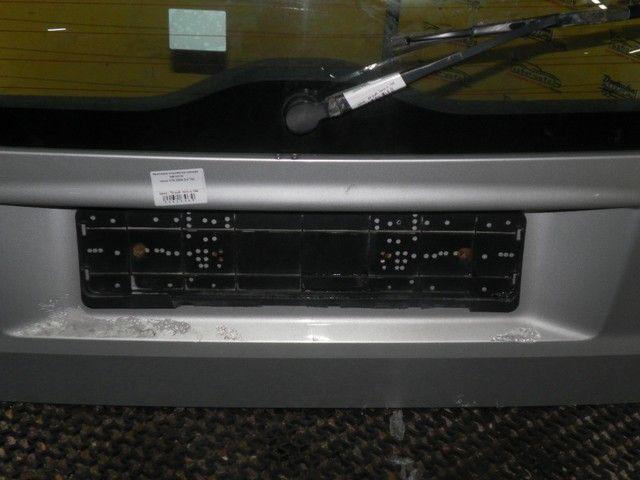 Накладка подсветки номера HR1H1W Volvo V70 - Фото 1