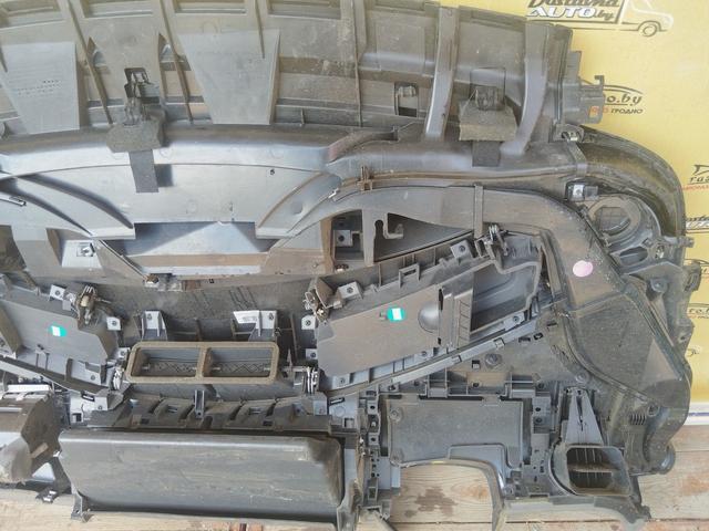 Панель передняя салона (торпедо) E8RH6O Renault Espace undefined