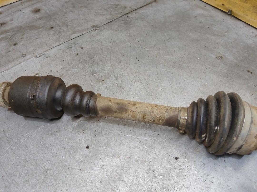 Полуось передняя правая (приводной вал, ШРУС) JHLWWU Peugeot Partner купить с доставкой