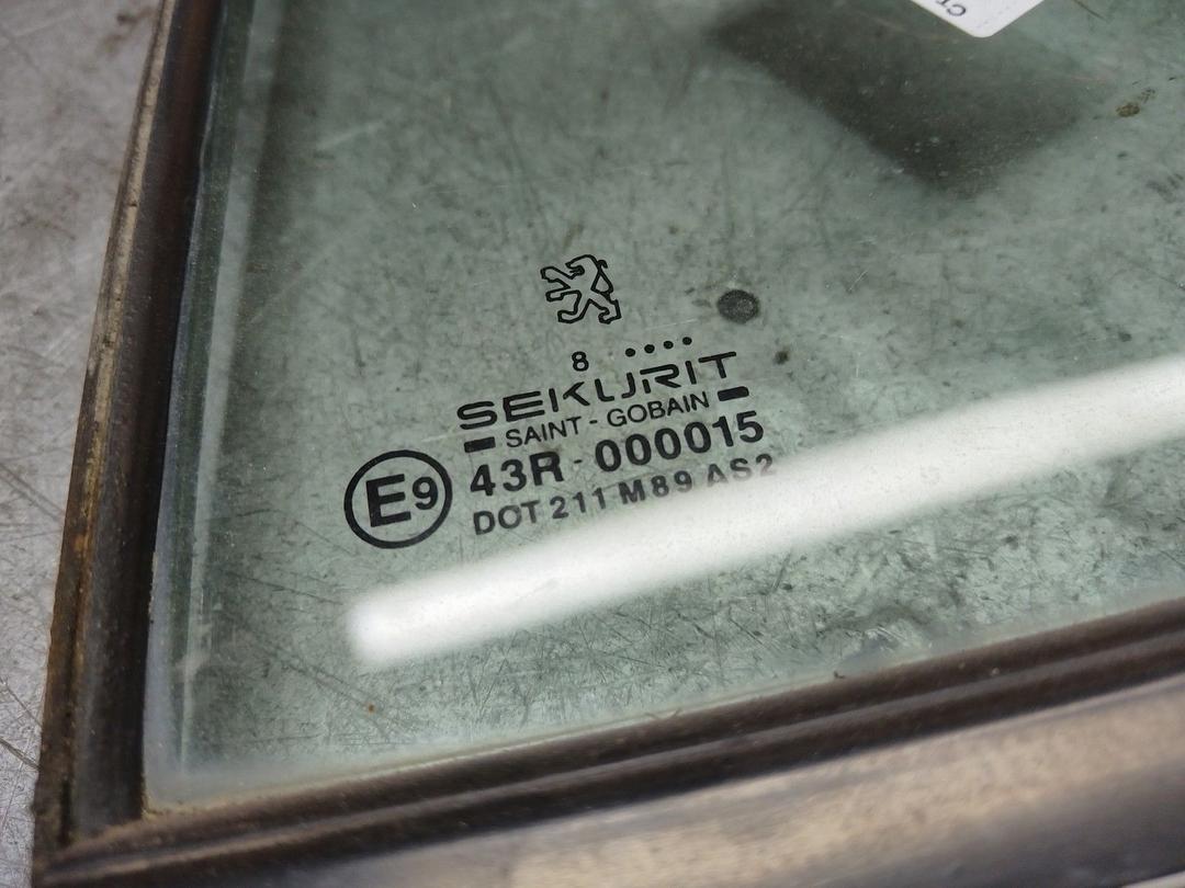 Стекло двери задней левой DOJX59 Peugeot 306 - Фото 2