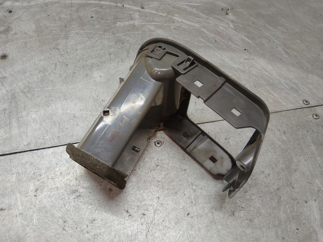 Дефлектор обдува салона UIX7ED Volvo V40 купить с доставкой