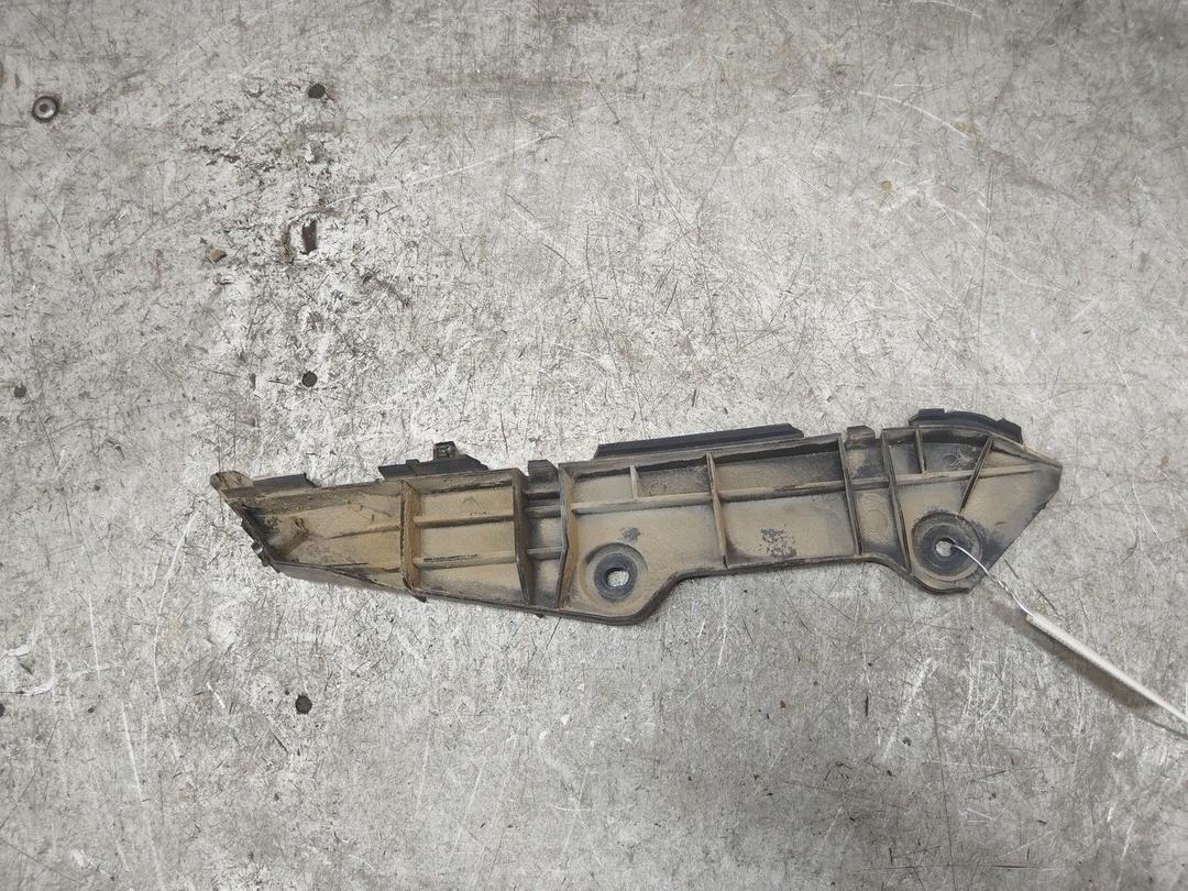 Кронштейн крепления бампера заднего 3Y669T Toyota Corolla купить