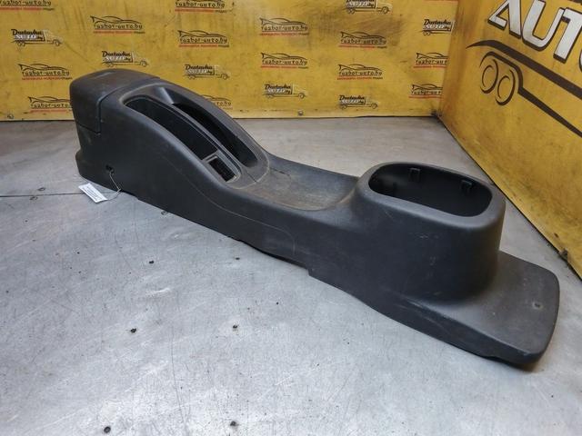 Консоль салона (кулисная часть) B1DTVW Mazda Premacy купить в магазине запчастей бу