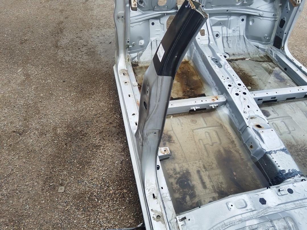 Стойка кузовная центральная левая 4MICSN Toyota Corolla купить с доставкой