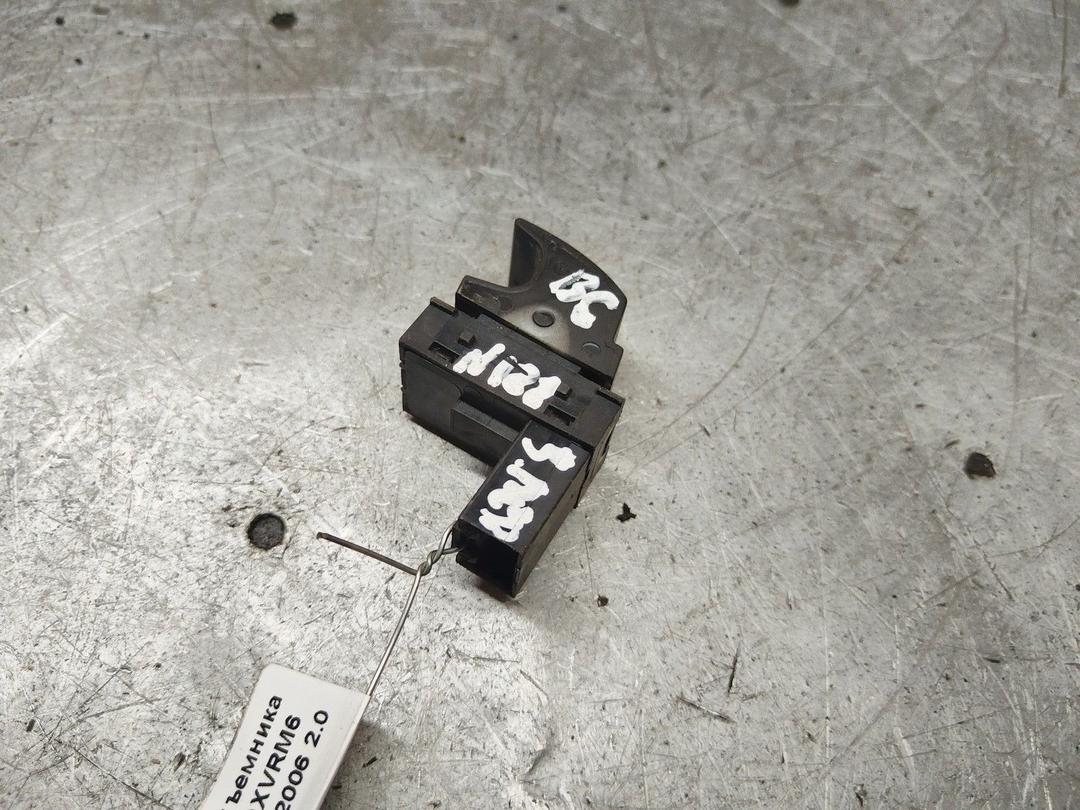 Кнопка стеклоподъемника заднего левого DXVRM6 Volkswagen Passat купить с доставкой