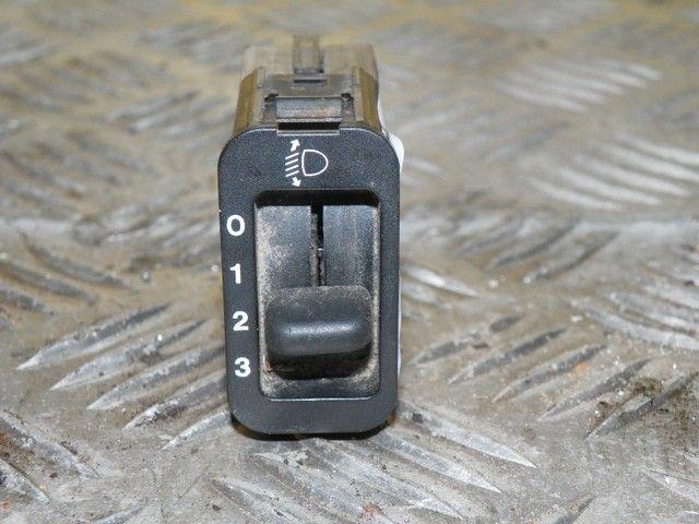 Кнопка противотуманных фар L82DIB Honda HR-V