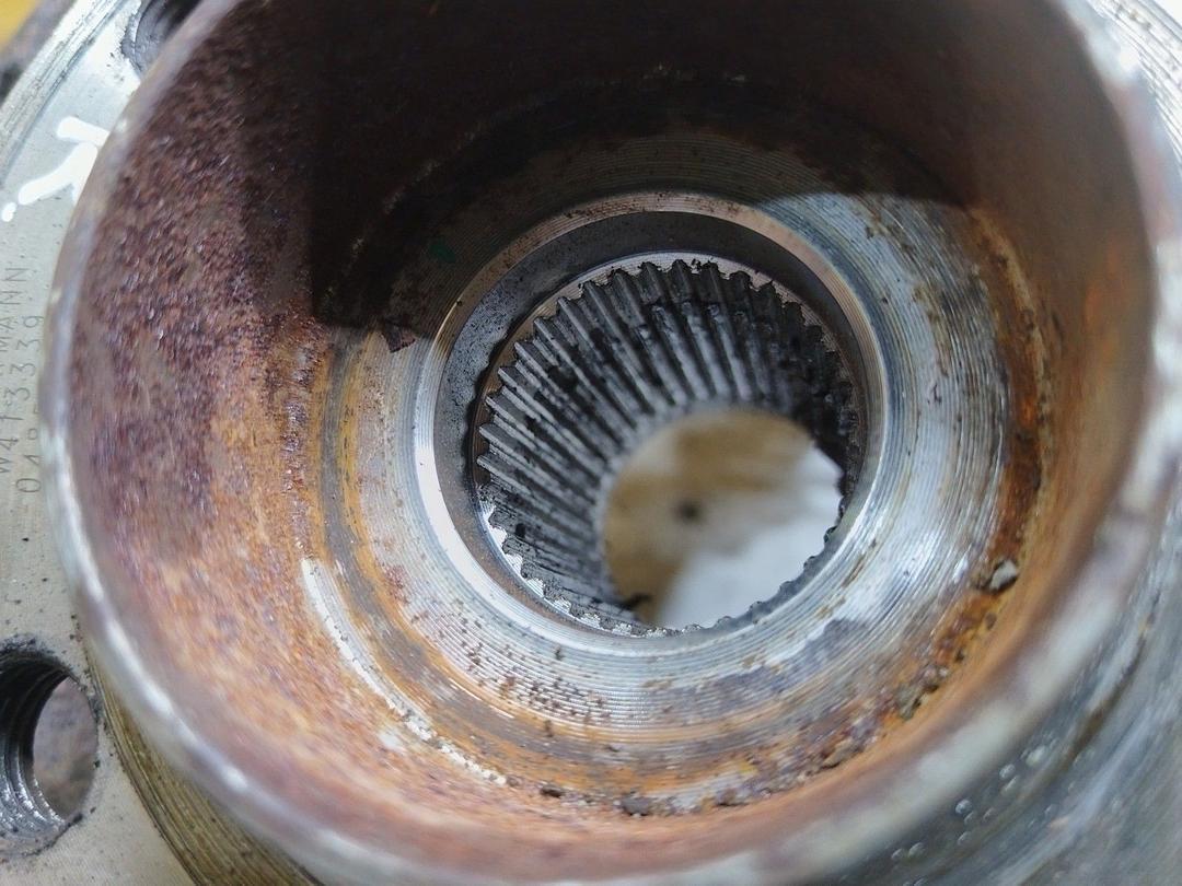 Кулак поворотный правый E1TLCI Skoda Fabia купить