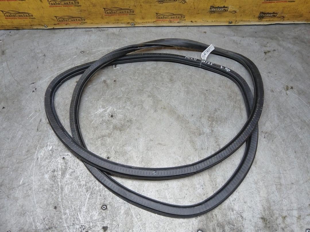 Уплотнитель двери задней правой OS2CTU Volkswagen Polo купить с доставкой