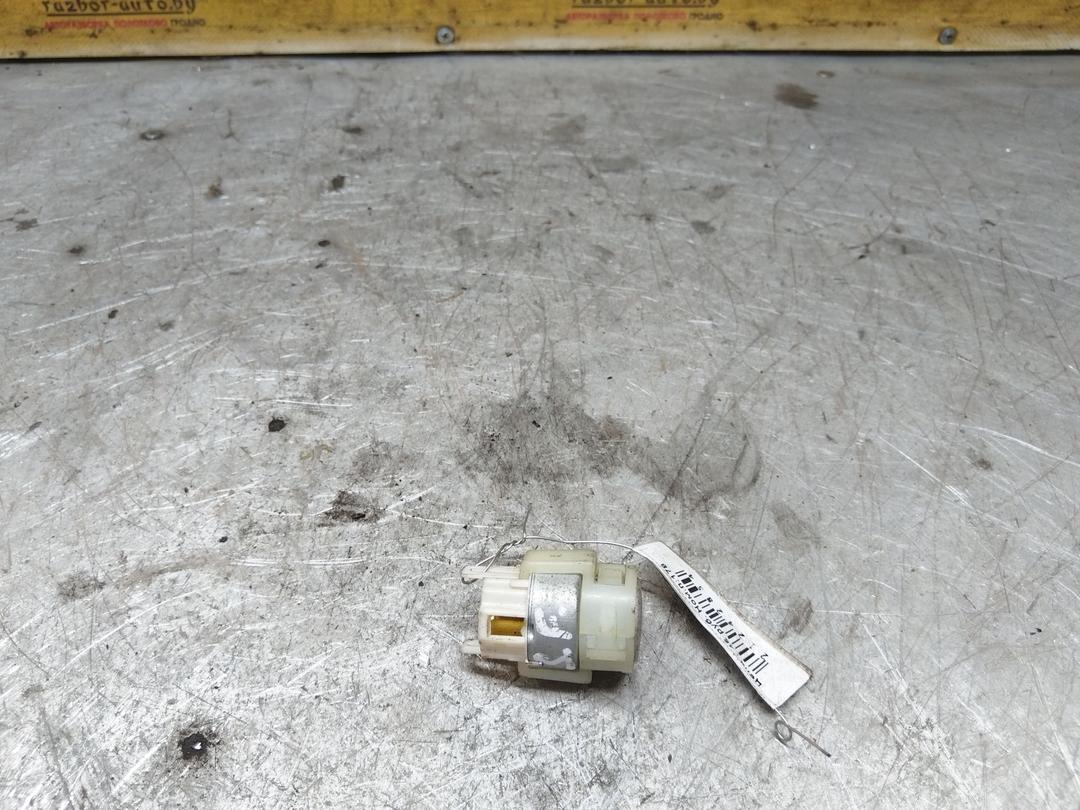 Реле бензонасоса D1DE3X Subaru Forester