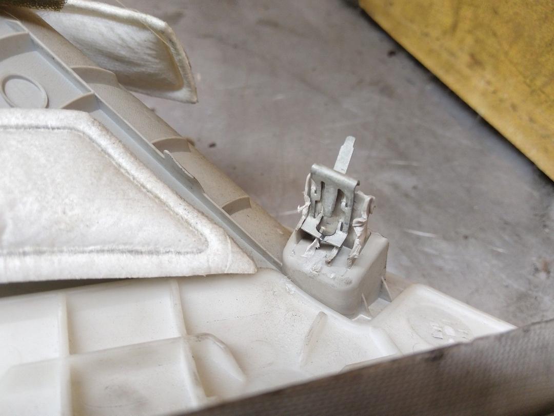 Обшивка стойки задней правой IK7A6N Ford Fusion undefined