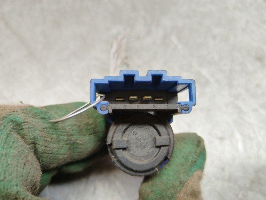 Датчик педали тормоза (лягушка) ULF0JD Skoda Fabia - Фото 2