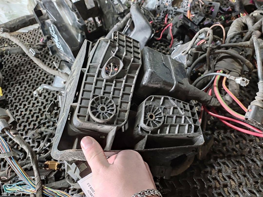 Проводка 8C6BOY Volkswagen Passat купить