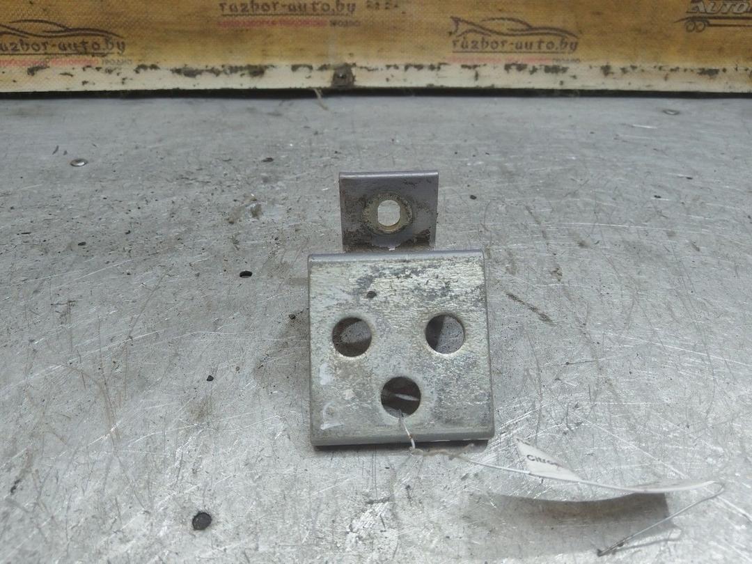 Петля двери передней правой YT3D1I Citroen Xsara Picasso - Фото 2