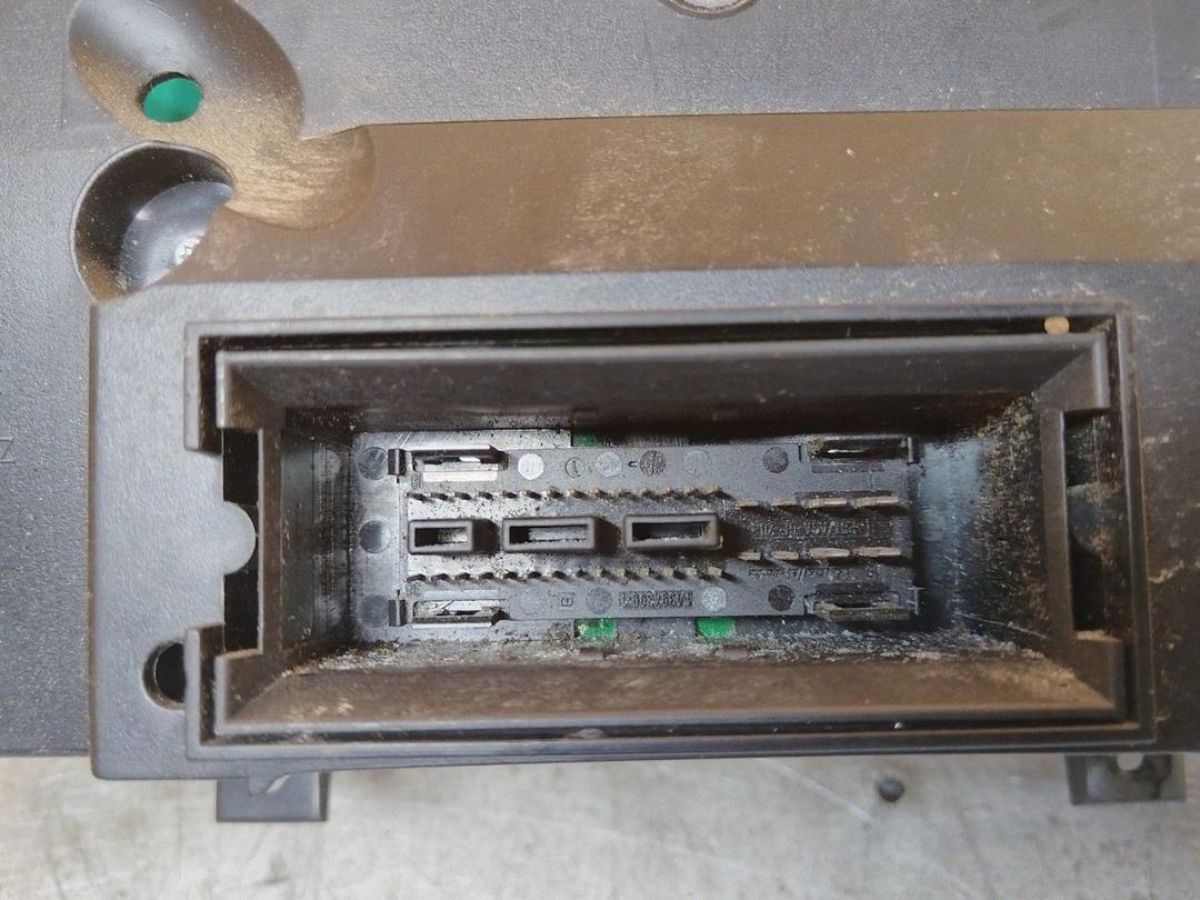 Щиток приборов (приборная панель) 150XWM Volkswagen Caddy купить в магазине запчастей бу