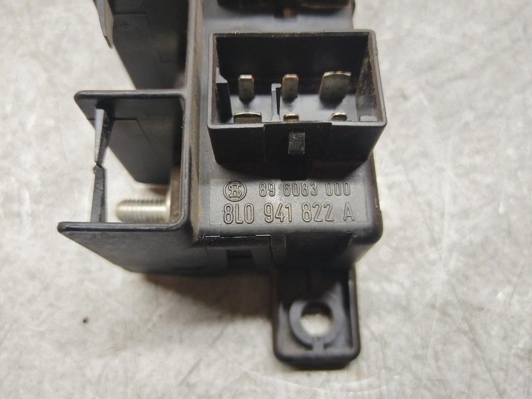 Блок предохранителей 7X46PV Volkswagen Passat купить в магазине запчастей бу