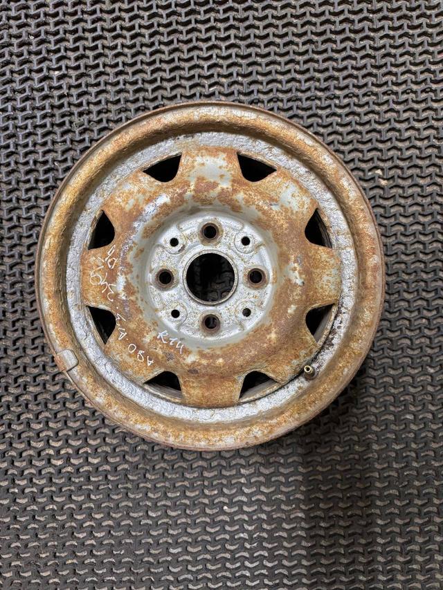 Диск штампованный R14    0C5OHM Audi 80 купить