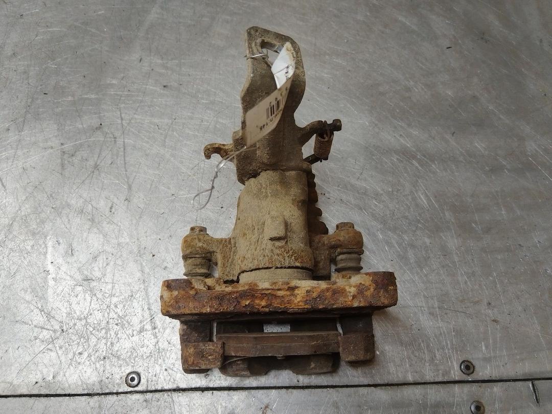 Суппорт задний правый 4T446U Nissan Almera купить на авторазборке