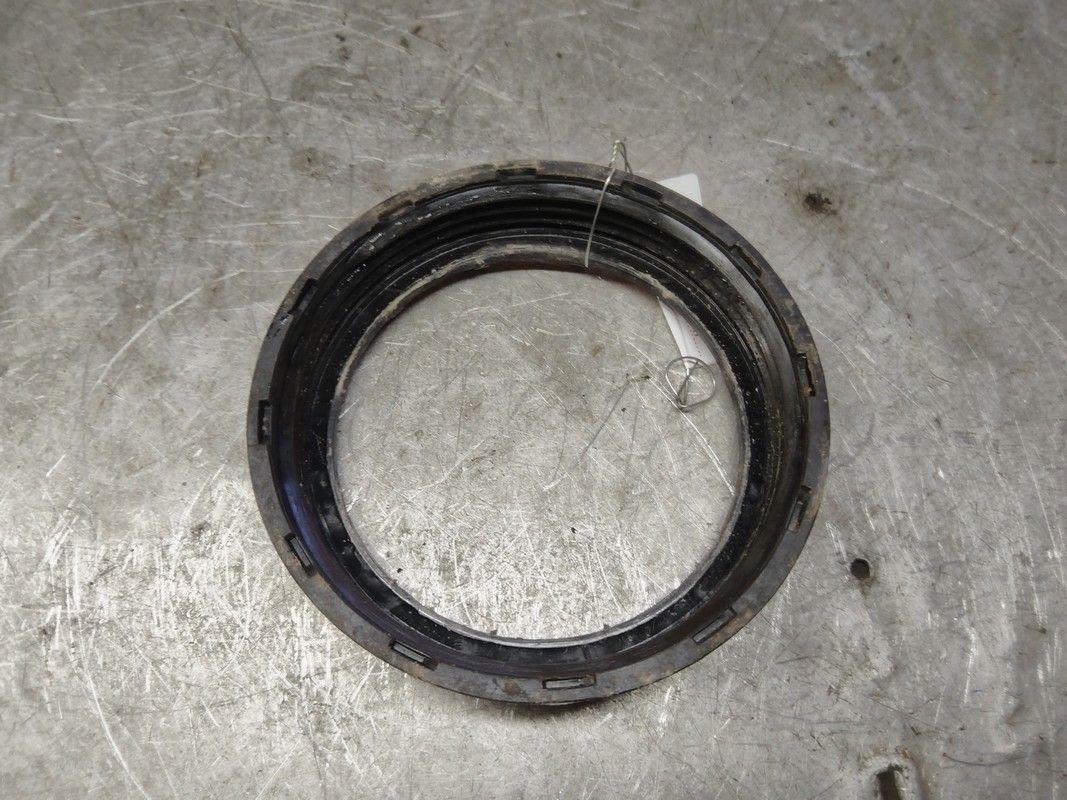 Кольцо зажимное топливозаборника IRVN9J Audi A4 - Фото 2