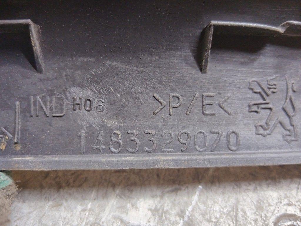 Накладка на порог внутренняя передняя правая 39WN2M Citroen C8 - Фото 4