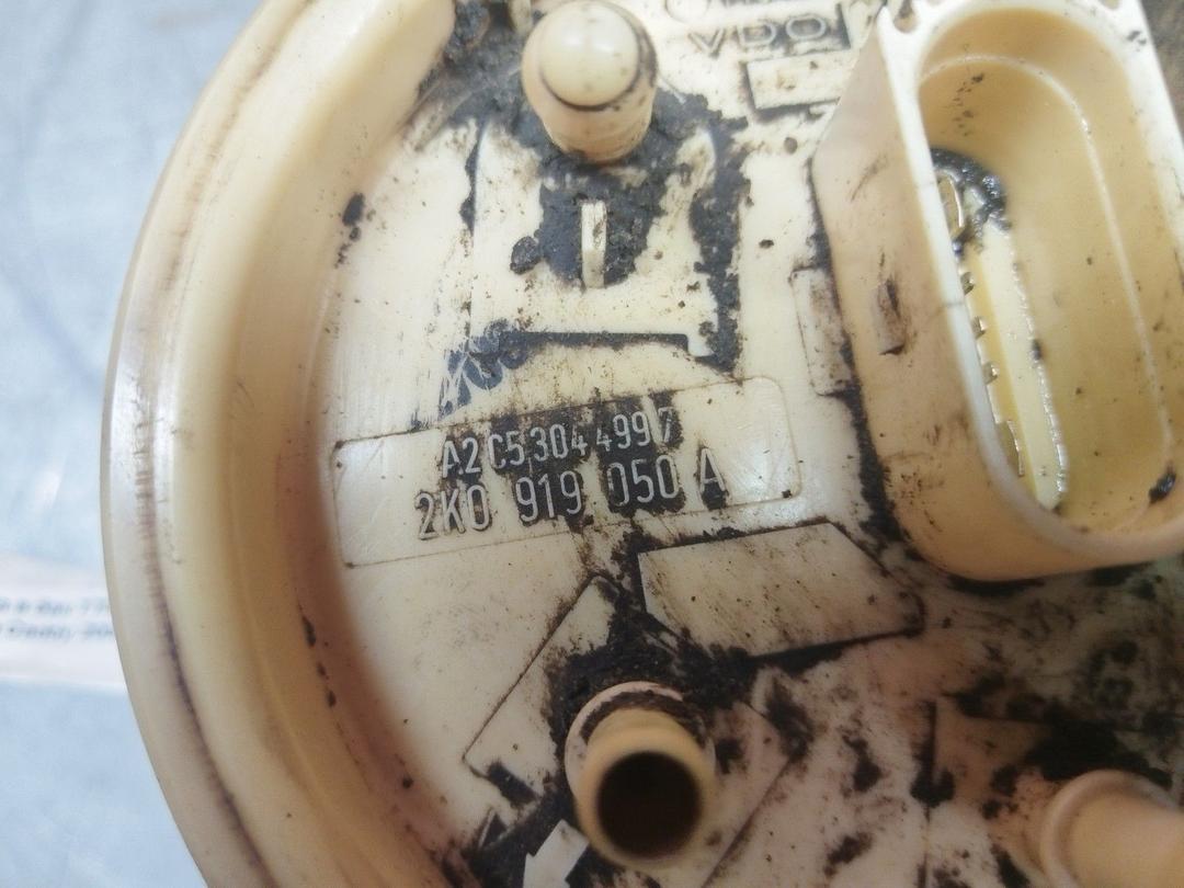 Колба в бак TTO5ZB Volkswagen Caddy - Фото 2