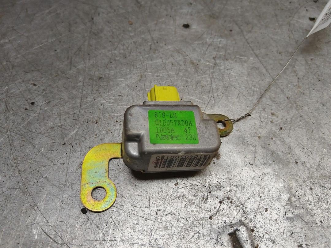 Датчик удара WOD6KY Mazda Premacy