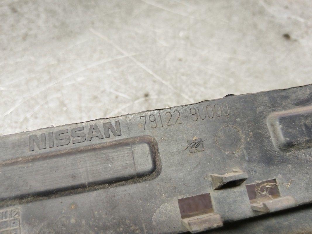 Кронштейн крепления бампера заднего KPT3SW Nissan Note купить с доставкой