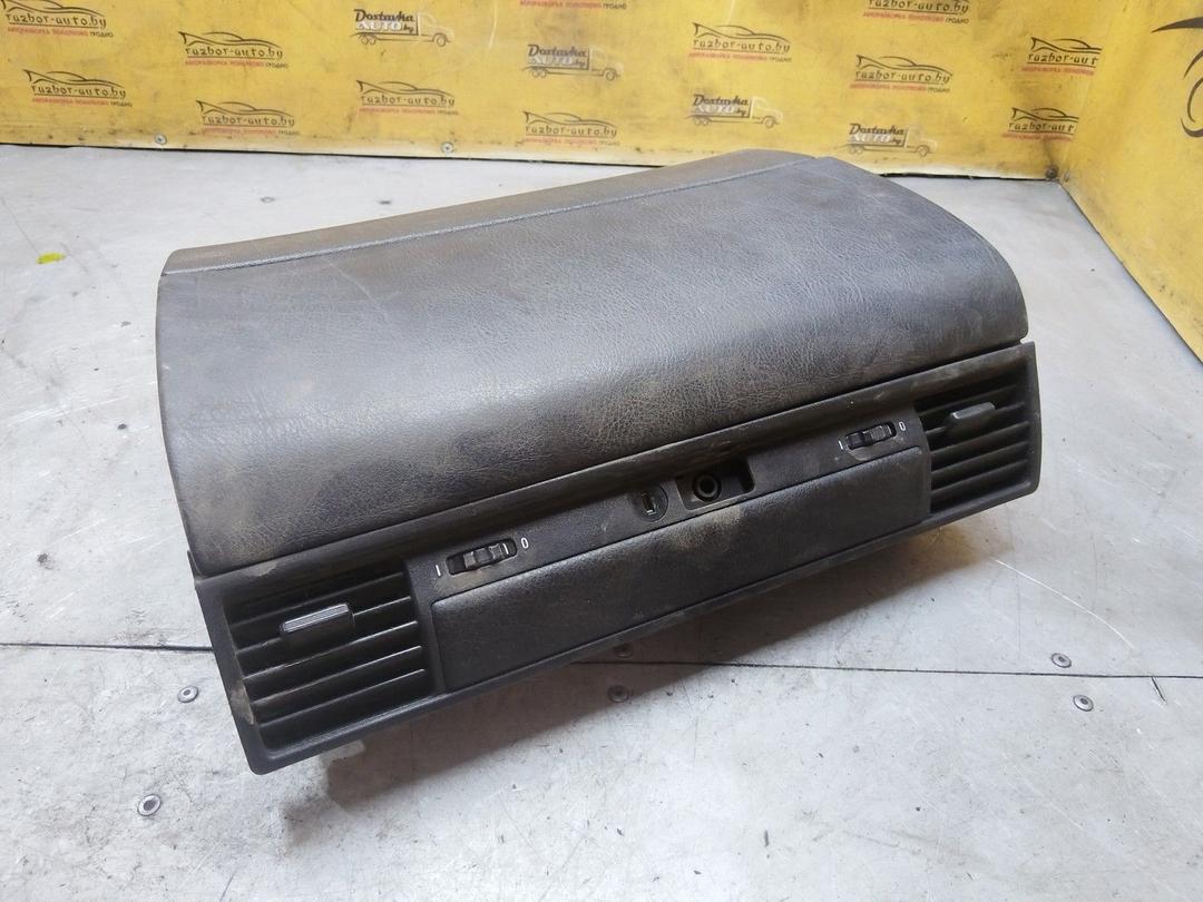 Бардачок AFDHU5 BMW 3 E36 купить