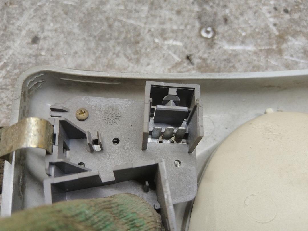 Фонарь салона (плафон) UXHCCJ Fiat Bravo купить на авторазборке