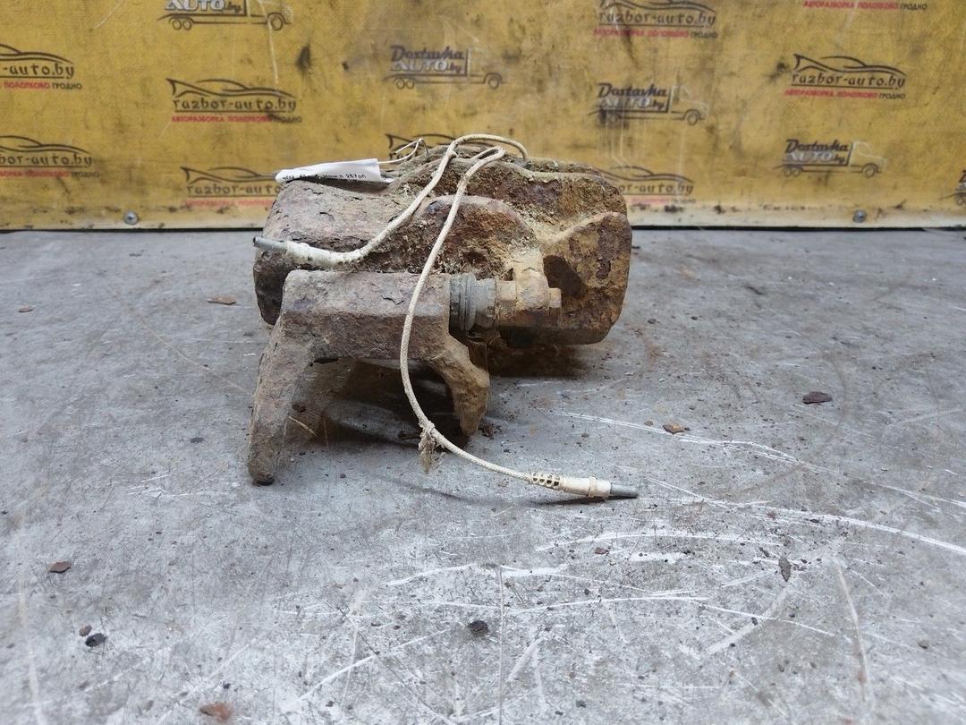 Суппорт передний правый LV27TH Peugeot 406 купить на авторазборке