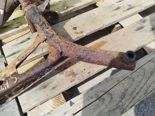 Балка подвески задняя EERBIP Seat Altea купить с доставкой. Огромный выбор запчастей и марок авто. У нас есть практически все.