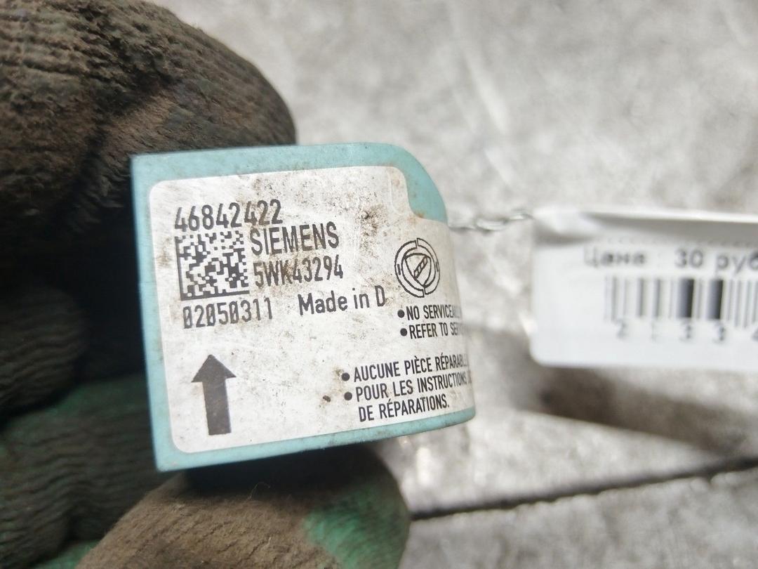 Датчик удара Y3SGAV Alfa Romeo 147 купить в магазине запчастей бу