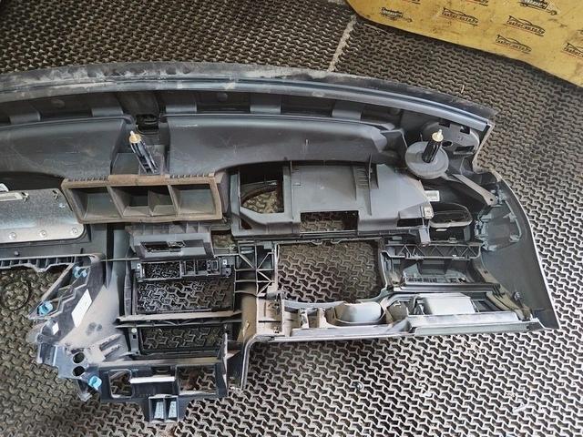 Панель передняя салона (торпедо) W203RZ Peugeot 406 undefined