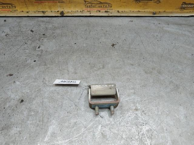 Петля крышки багажника 9BCTH0 Hyundai Santa Fe