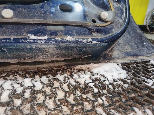 Дверь передняя правая TIFBWV Citroen Xantia undefined