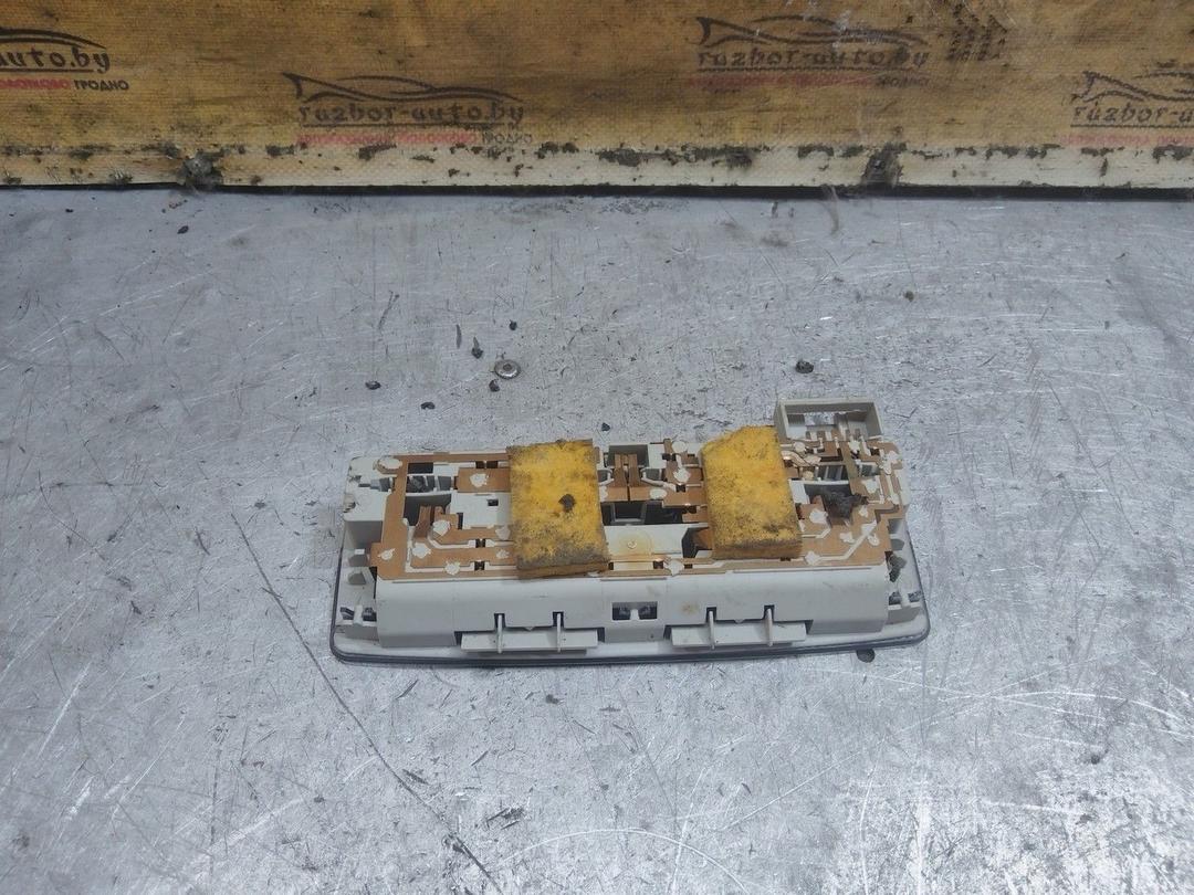 Фонарь салона (плафон) 7HOLYC Renault Laguna - Фото 3