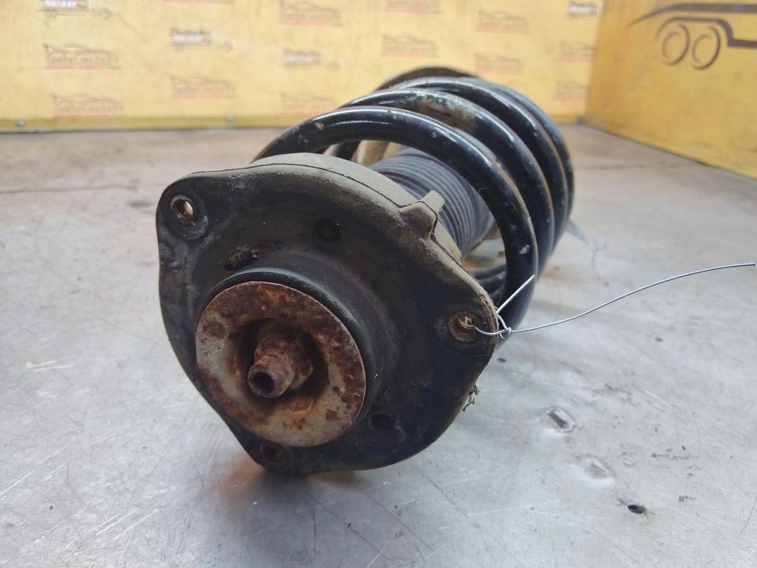 Амортизатор передний левый VMNFSY Volkswagen Caddy купить